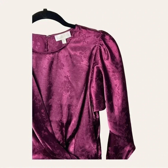 1243.‎ RONNY KOBO COLLECTION MONET TOP PURPLE FLORAL SATIN OPEN SLIT BACK SMALL - Picture 6 of 13